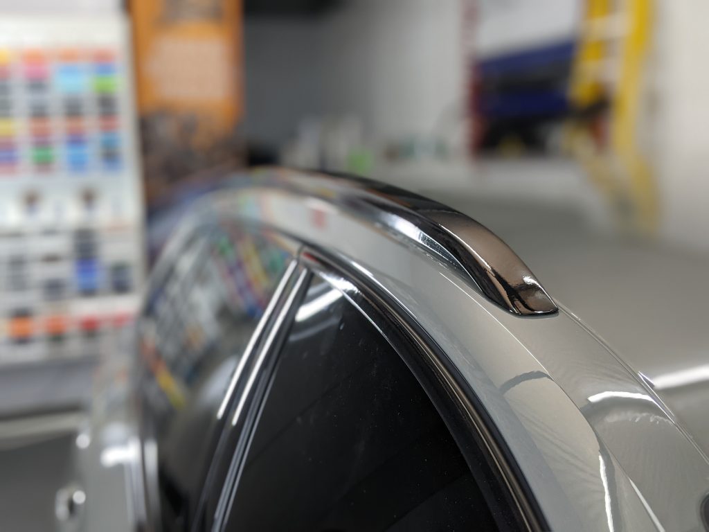 Vehicle De-Chrome Wrap (4)